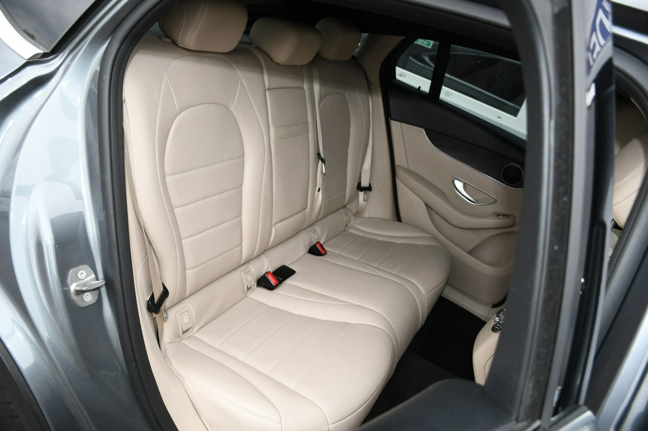 Mercedes GLC 200 - Zdjęcie 30