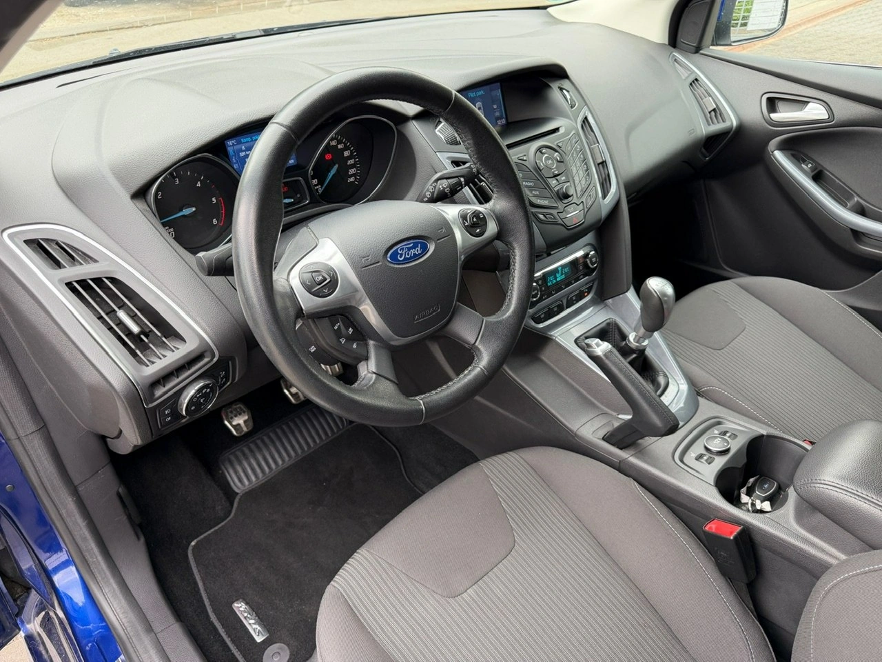 Ford Focus - Zdjęcie 13