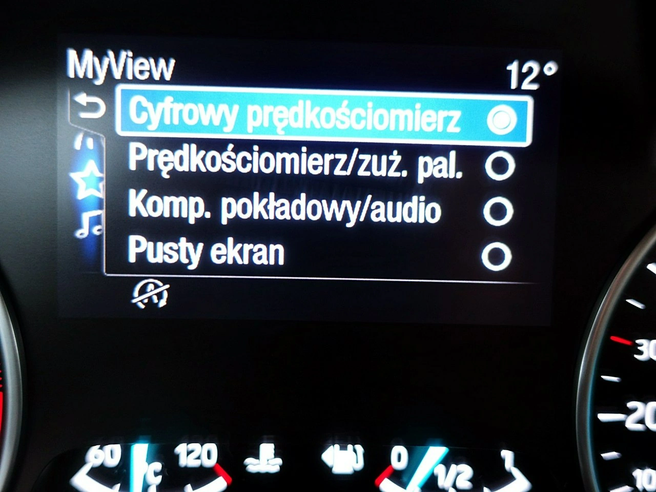 Ford EcoSport - Zdjęcie 29