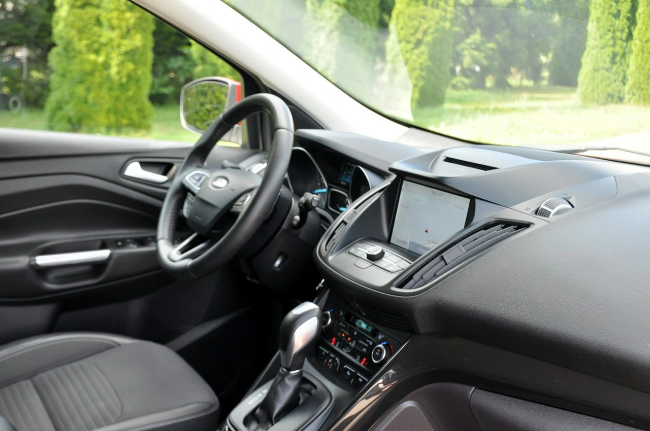 Ford Kuga - Zdjęcie 17