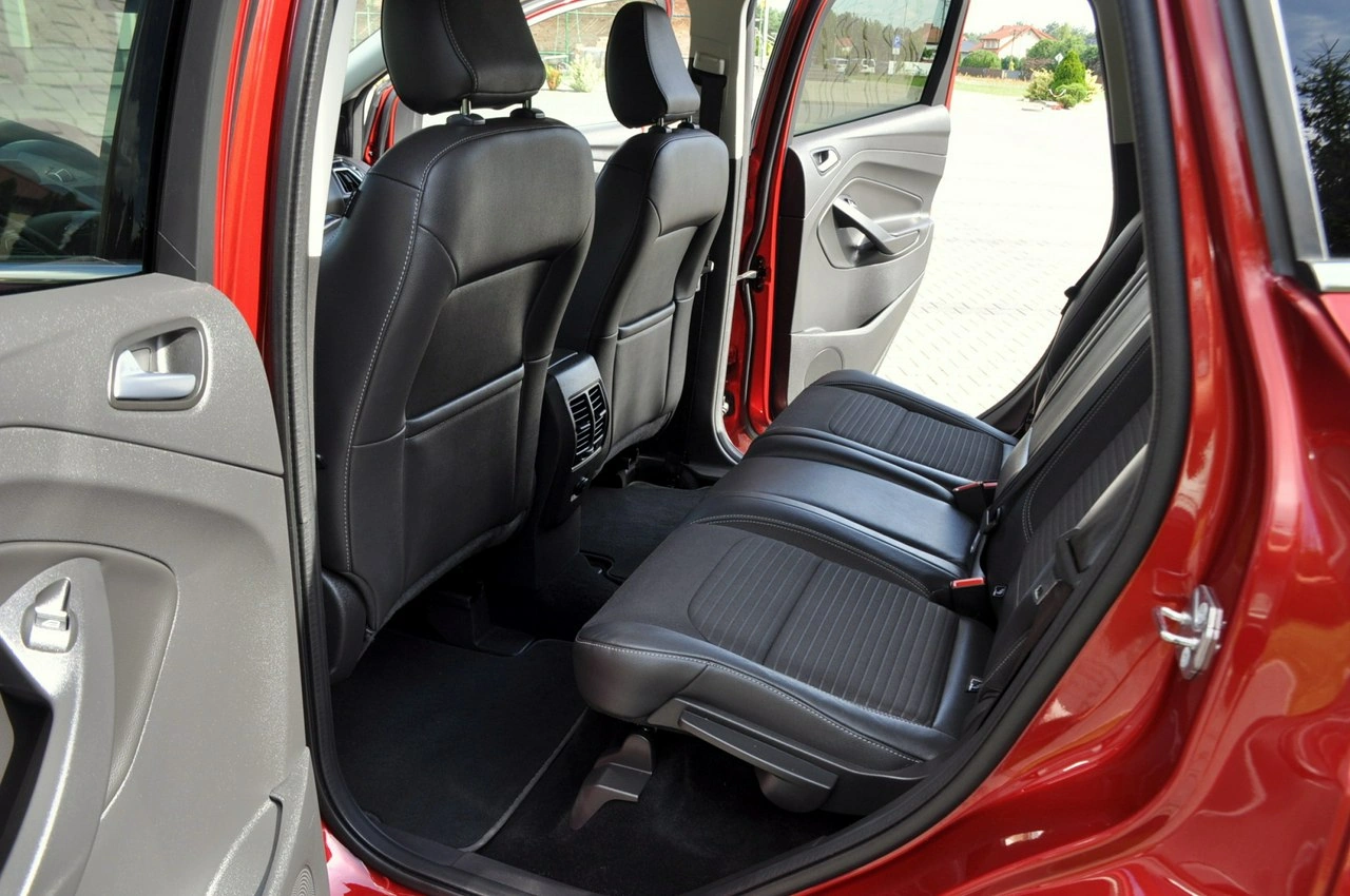 Ford Kuga - Zdjęcie 19