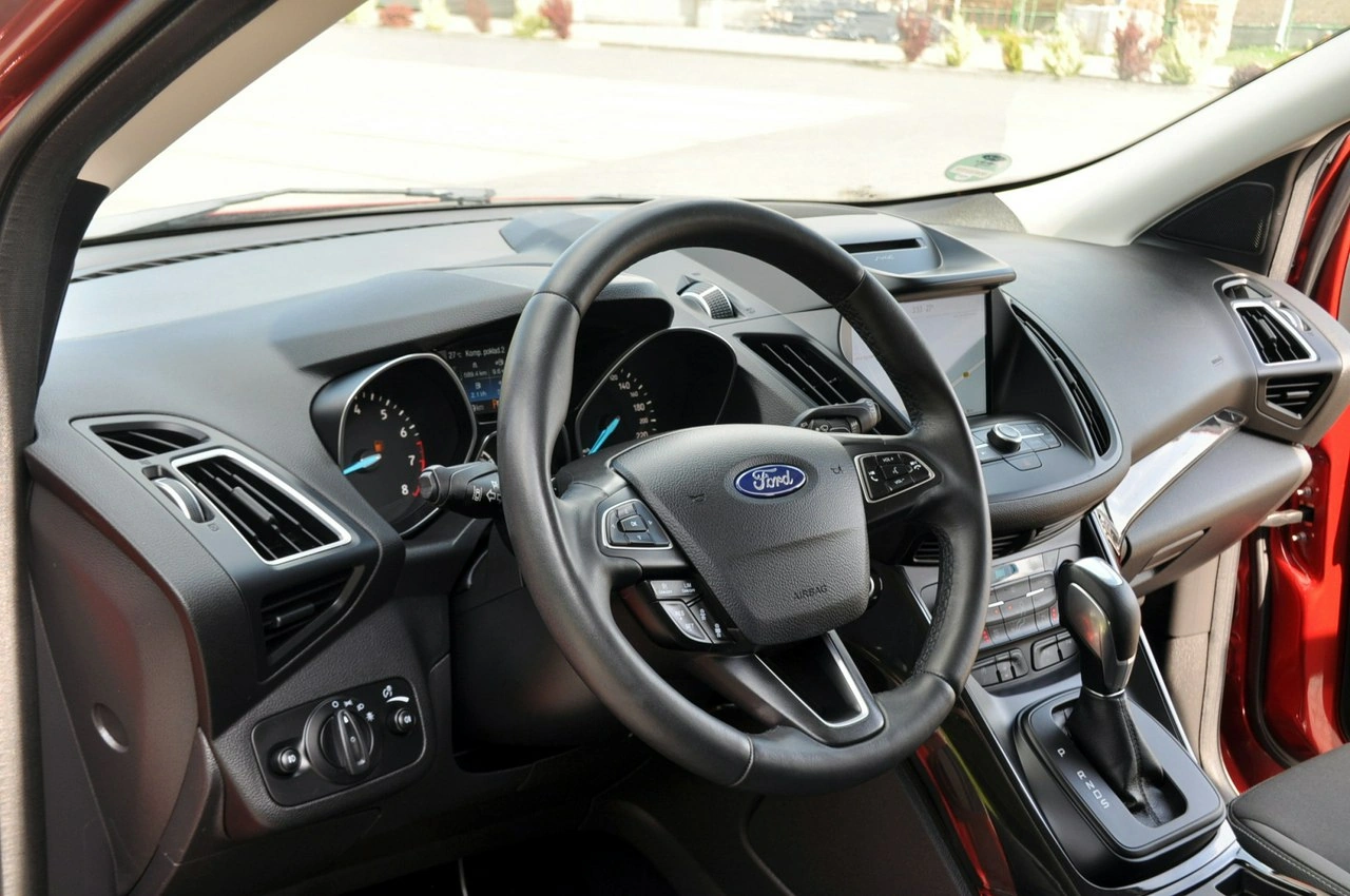 Ford Kuga - Zdjęcie 21