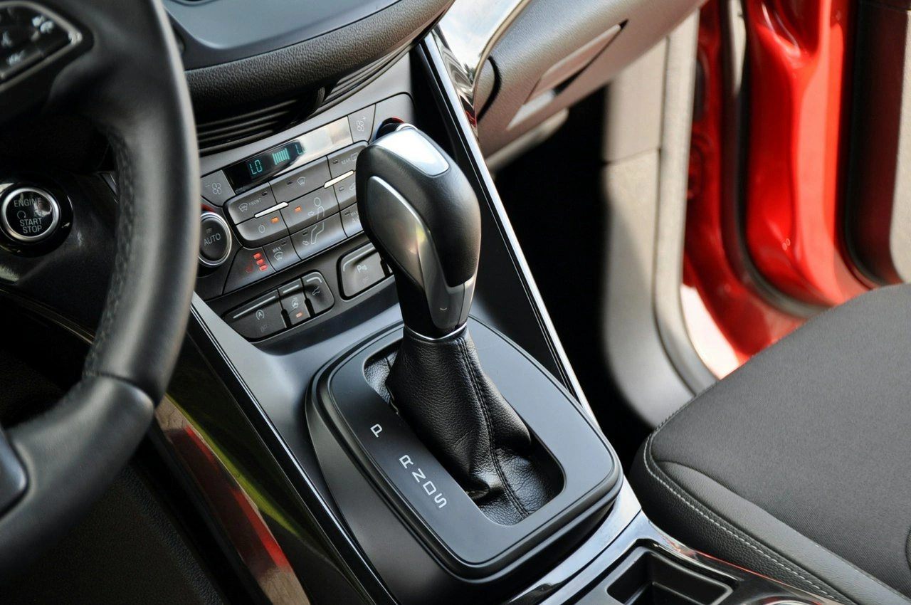 Ford Kuga - Zdjęcie 33