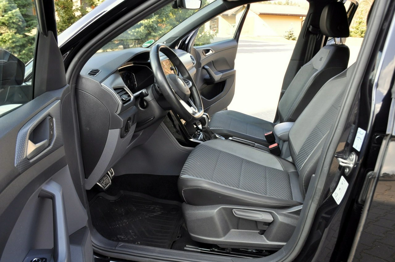 Volkswagen T-Cross - Zdjęcie 22