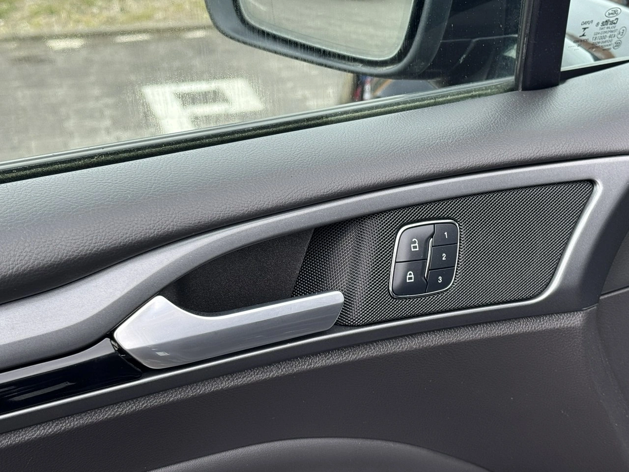 Ford Mondeo SW - Zdjęcie 17