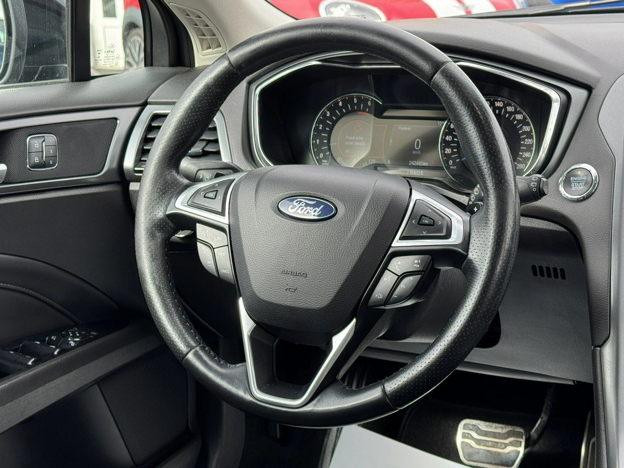 Ford Mondeo SW - Zdjęcie 24