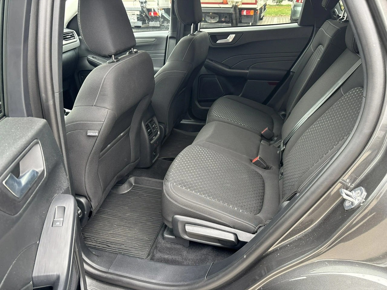 Ford Kuga - Zdjęcie 11