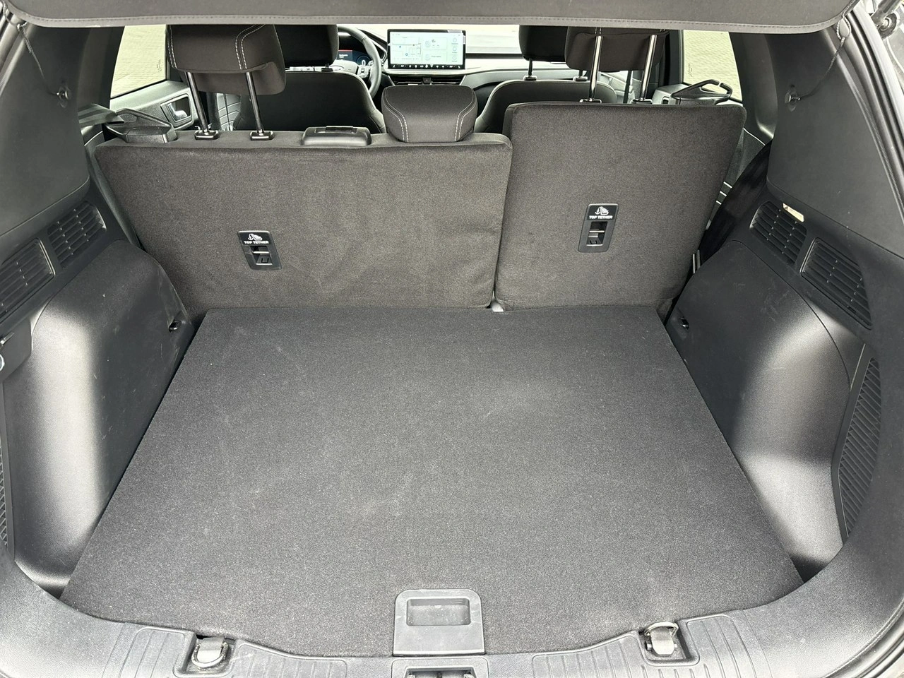 Ford Kuga - Zdjęcie 15