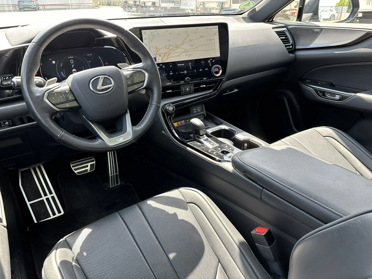 Lexus NX - Zdjęcie 12
