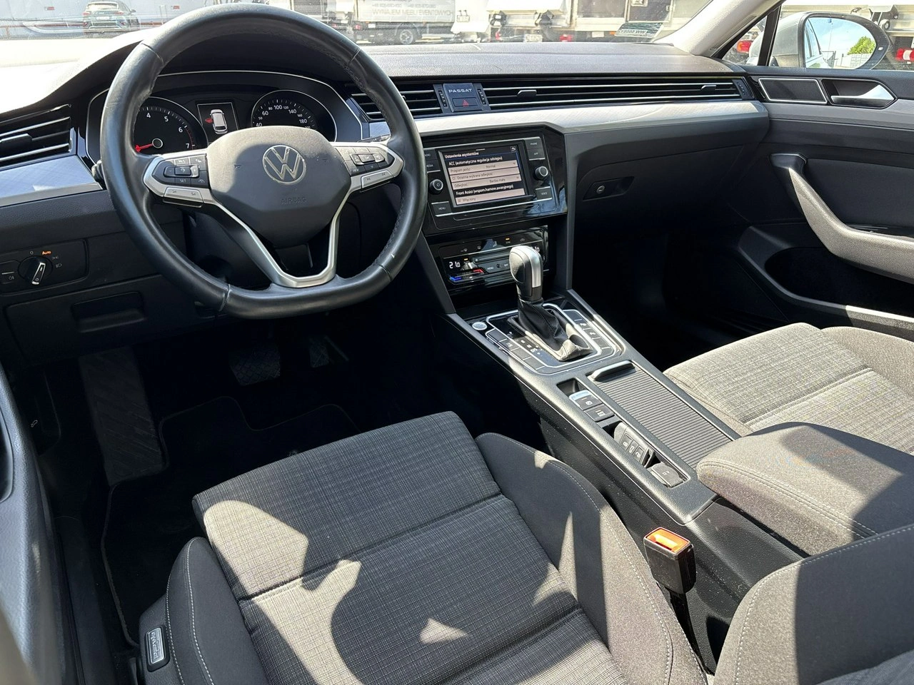 Volkswagen Passat - Zdjęcie 12