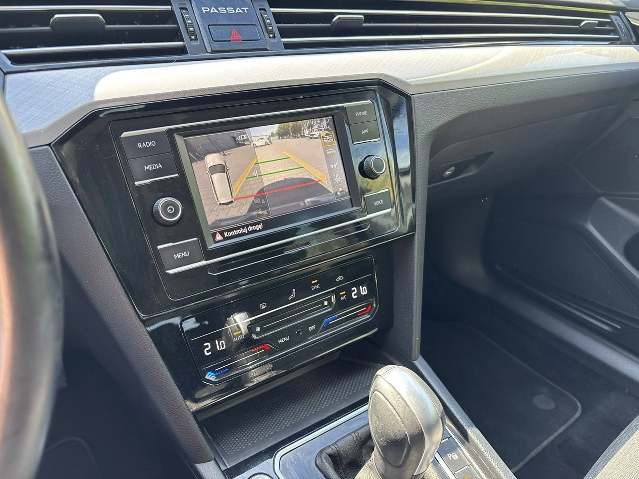 Volkswagen Passat - Zdjęcie 19