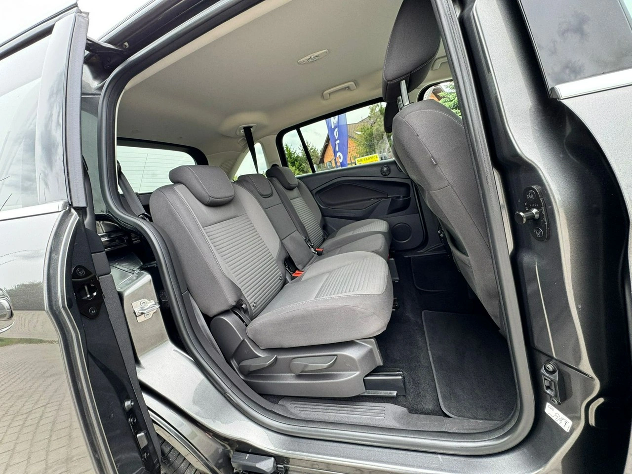 Ford Grand C-MAX - Zdjęcie 23