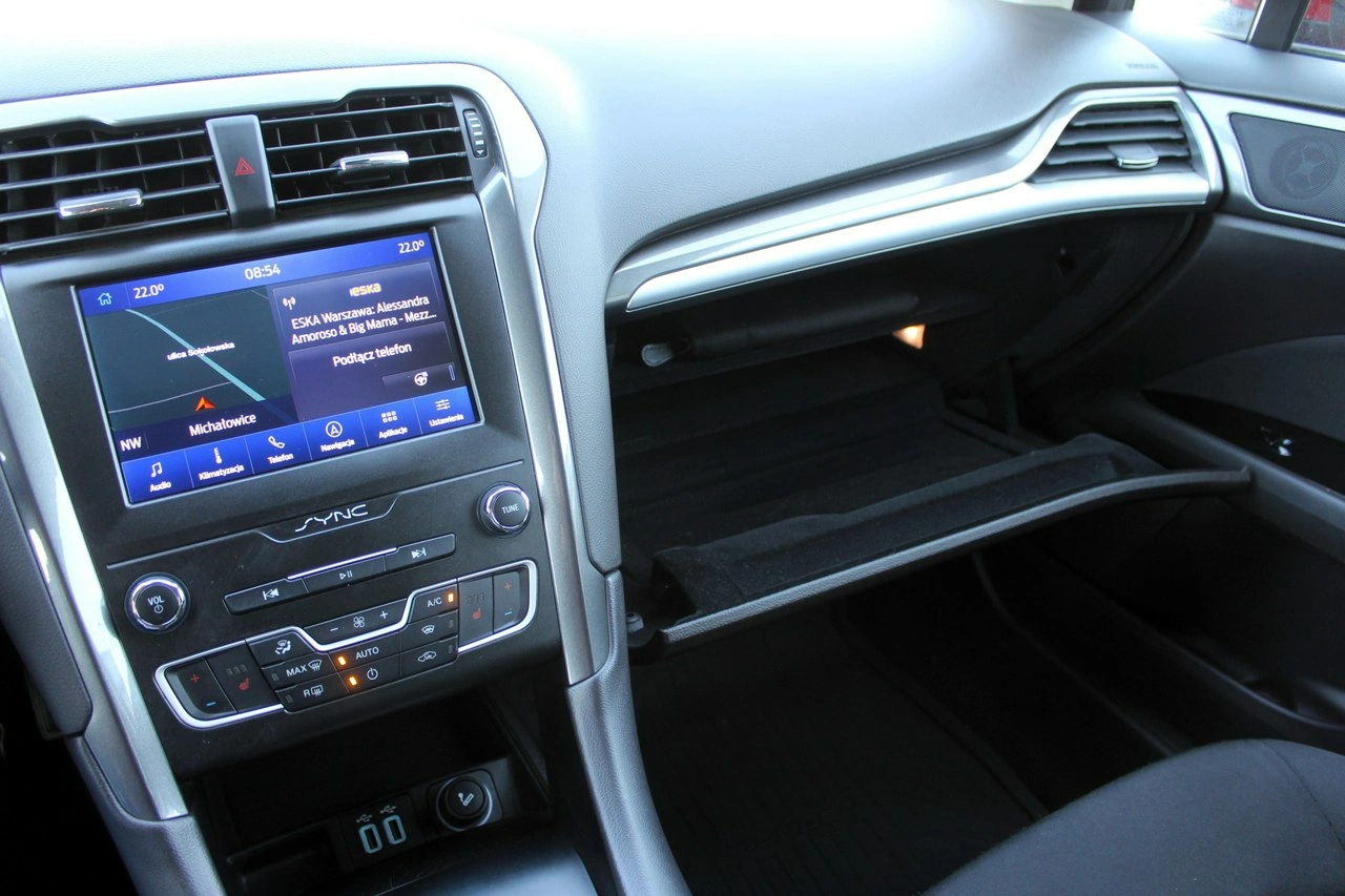 Ford Mondeo SW - Zdjęcie 25
