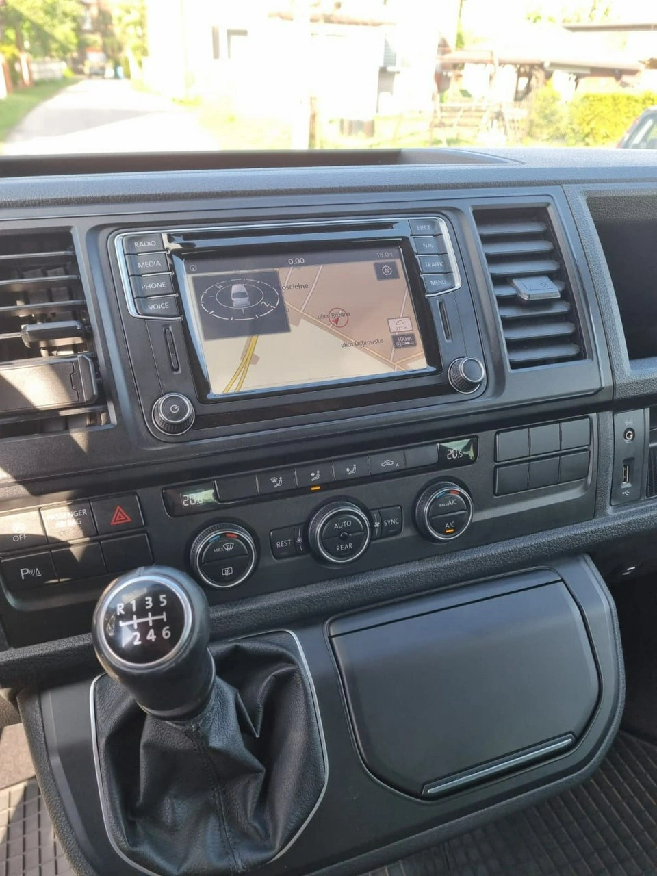 Volkswagen Multivan - Zdjęcie 16