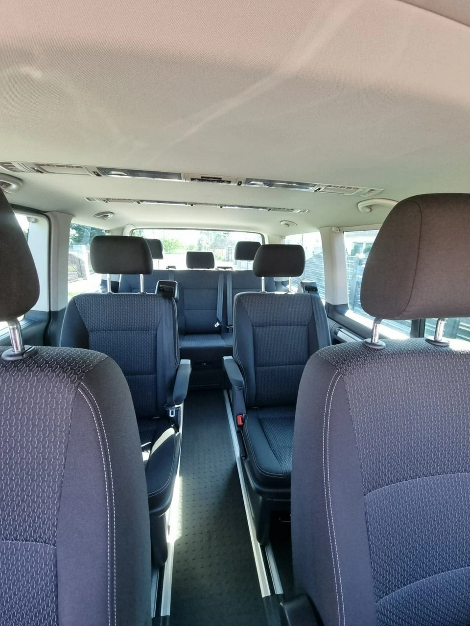 Volkswagen Multivan - Zdjęcie 18