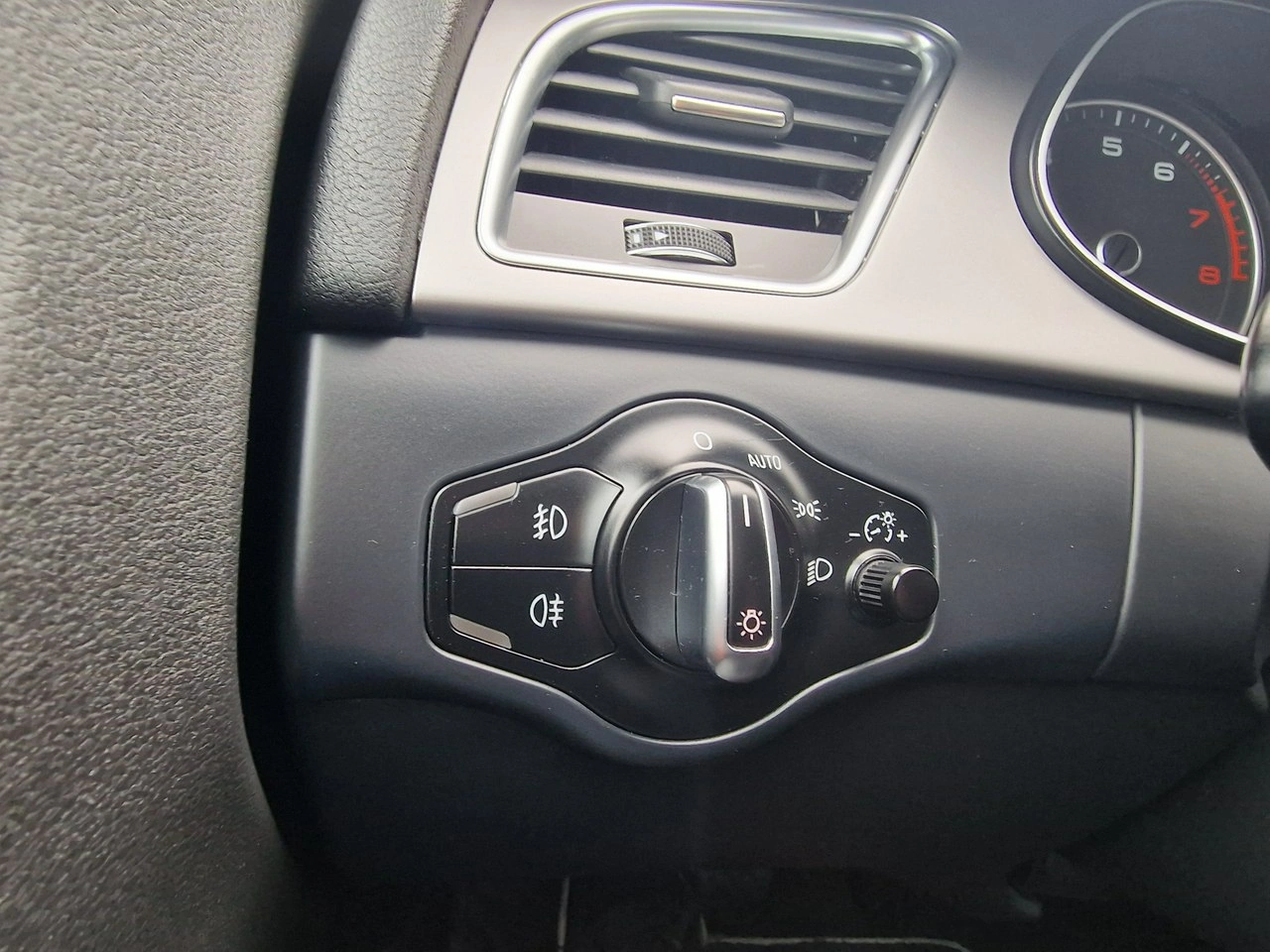 Audi A4 - Zdjęcie 31