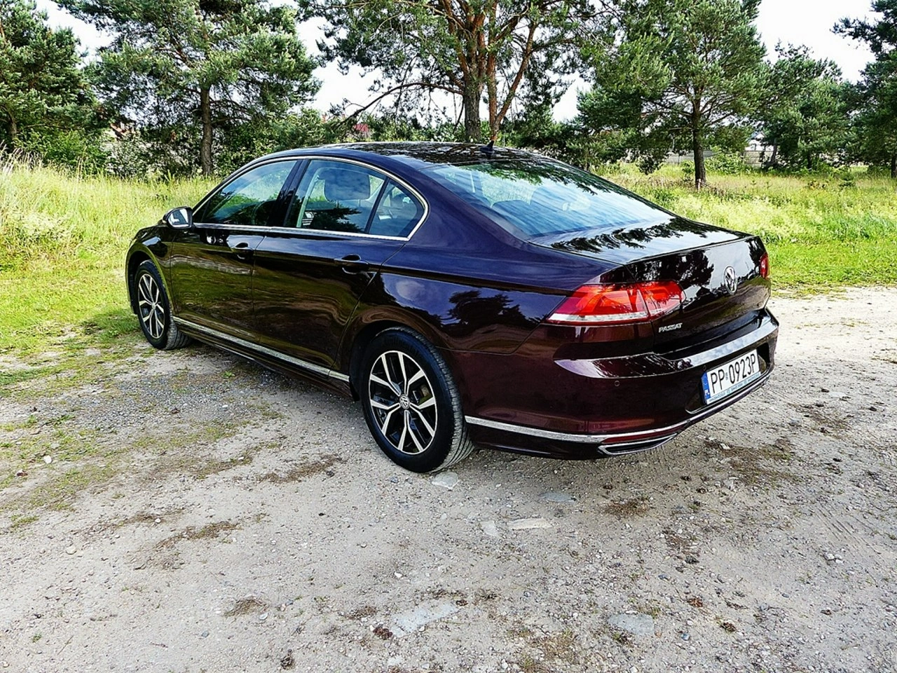 Volkswagen Passat - Zdjęcie 11