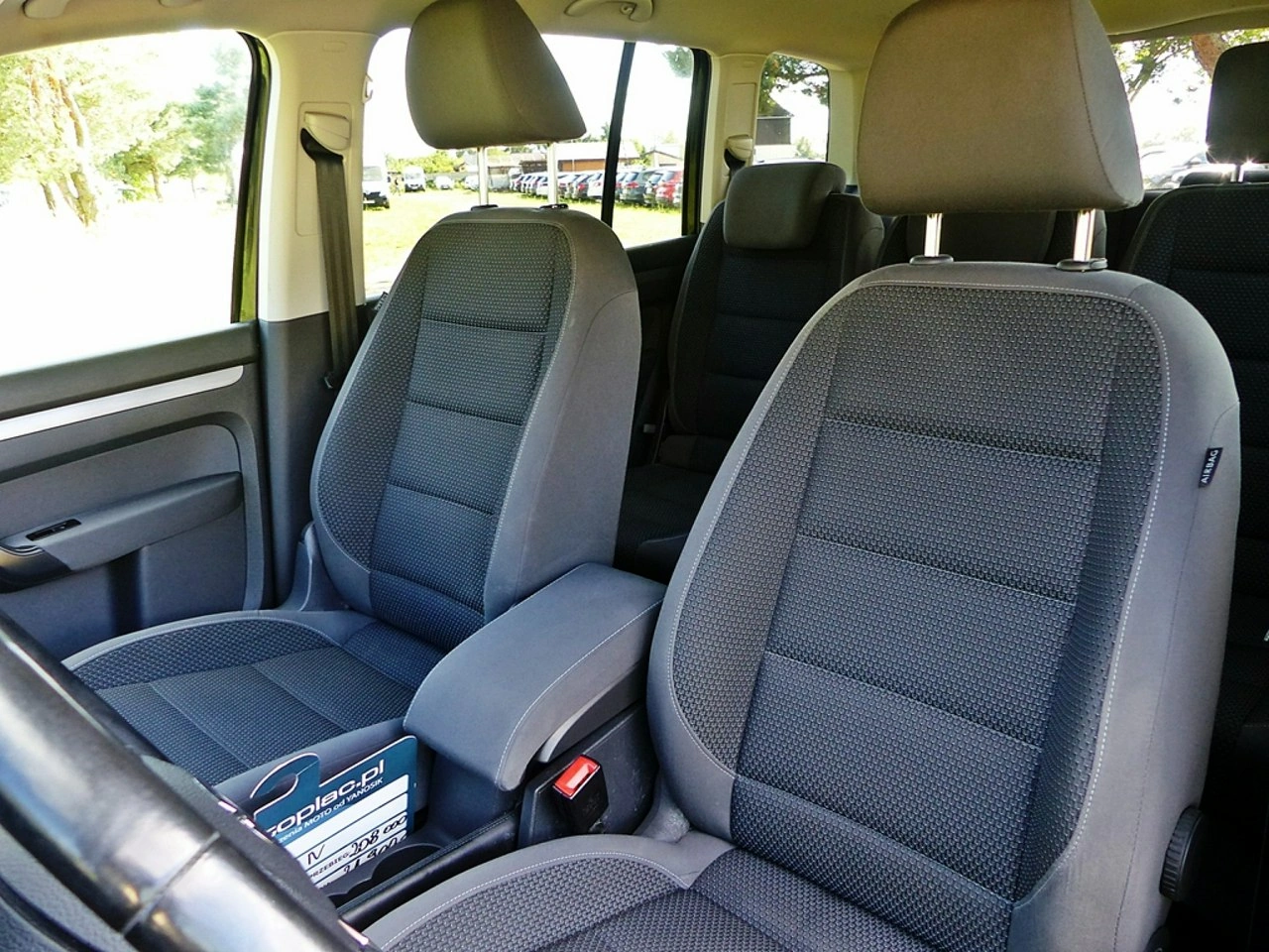 Volkswagen Touran - Zdjęcie 21