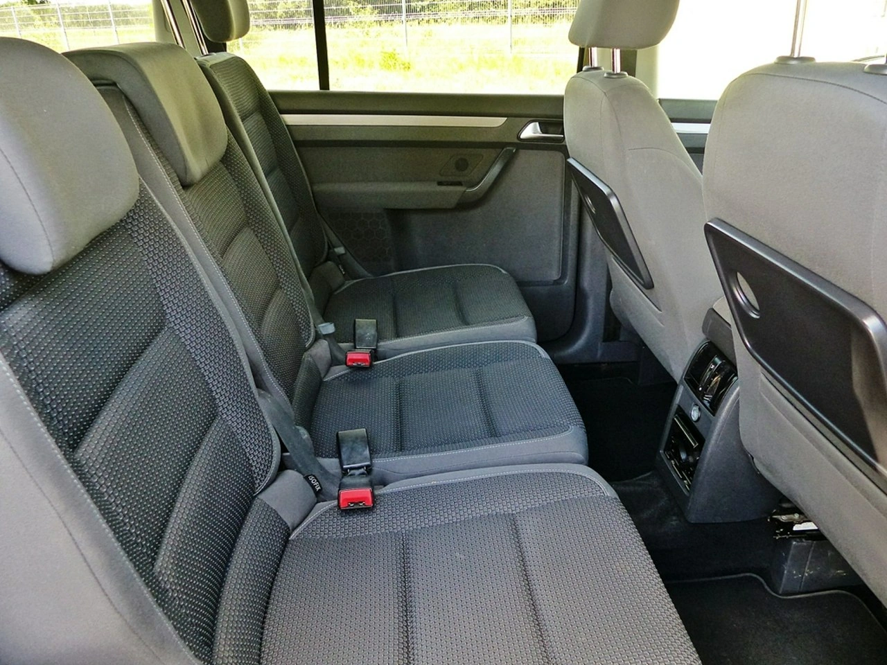 Volkswagen Touran - Zdjęcie 25