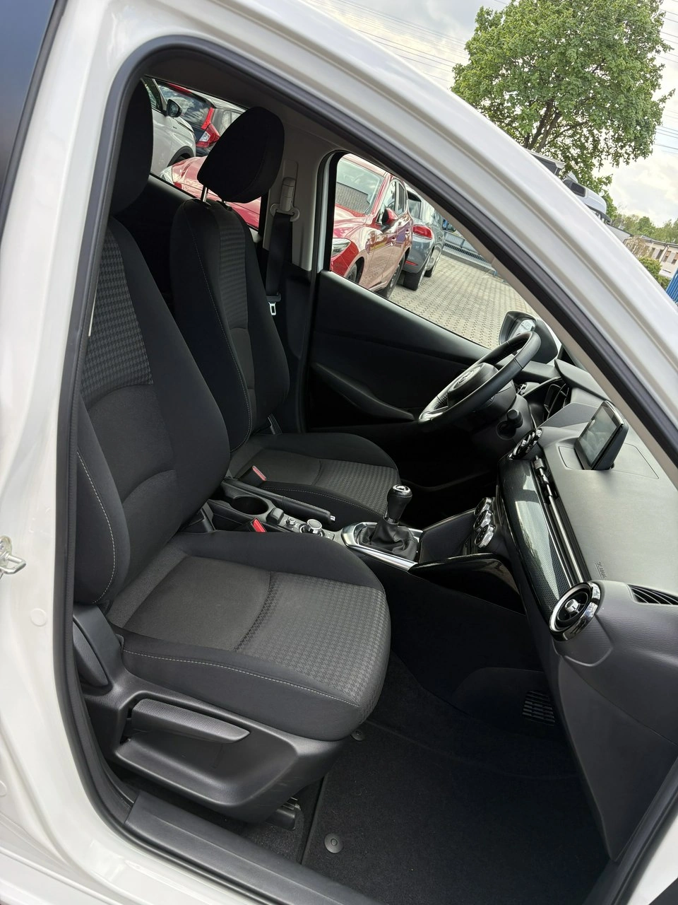 Mazda 2 - Zdjęcie 14