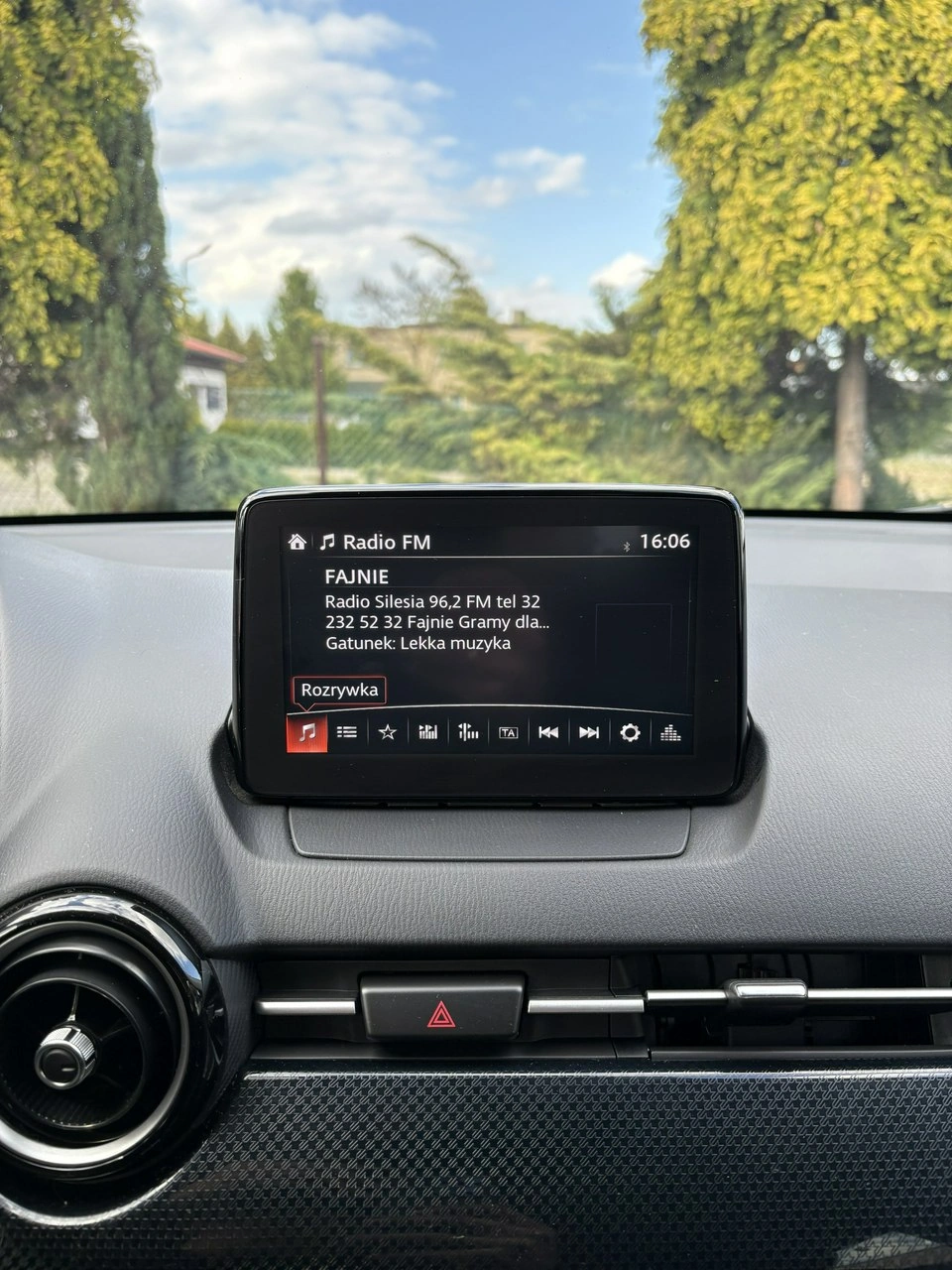 Mazda 2 - Zdjęcie 20