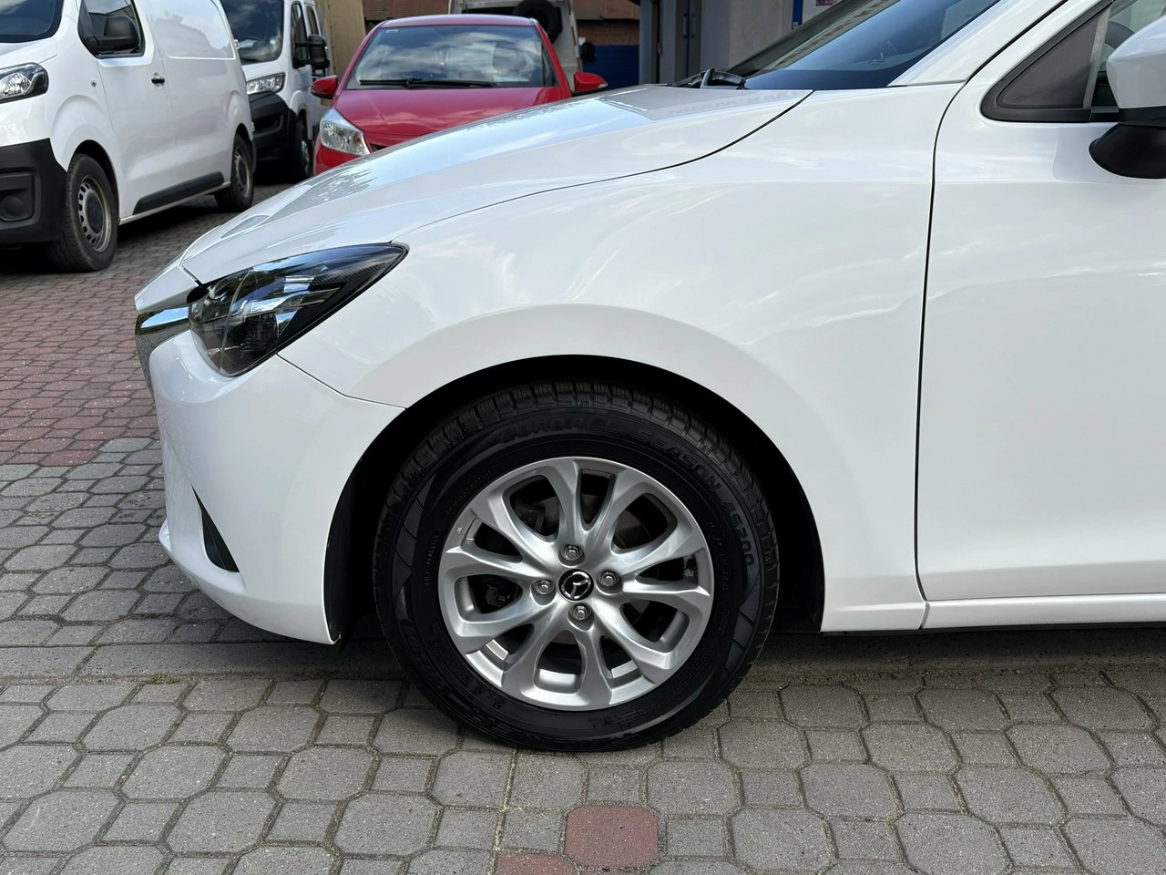 Mazda 2 - Zdjęcie 8