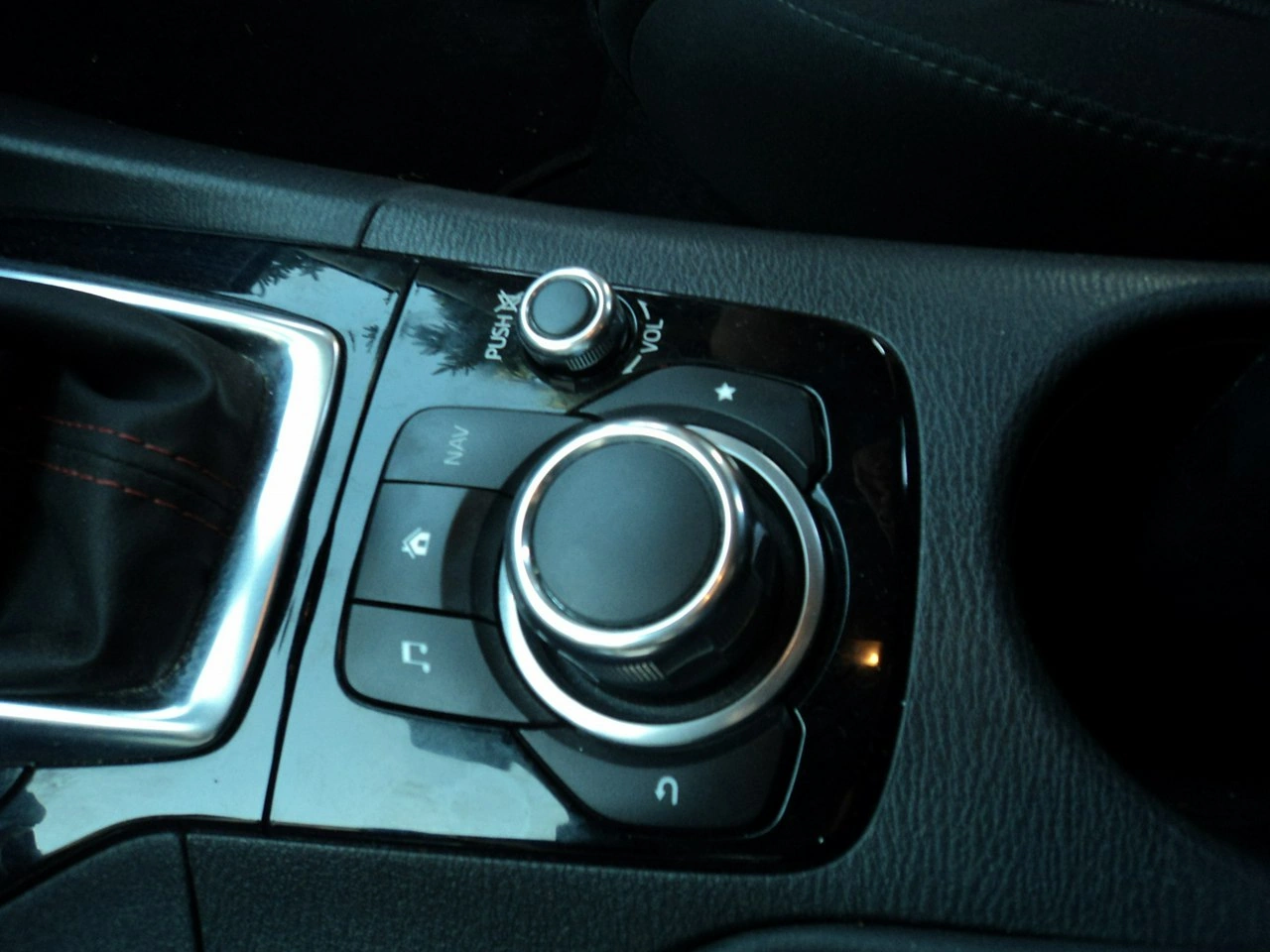 Mazda 3 - Zdjęcie 15