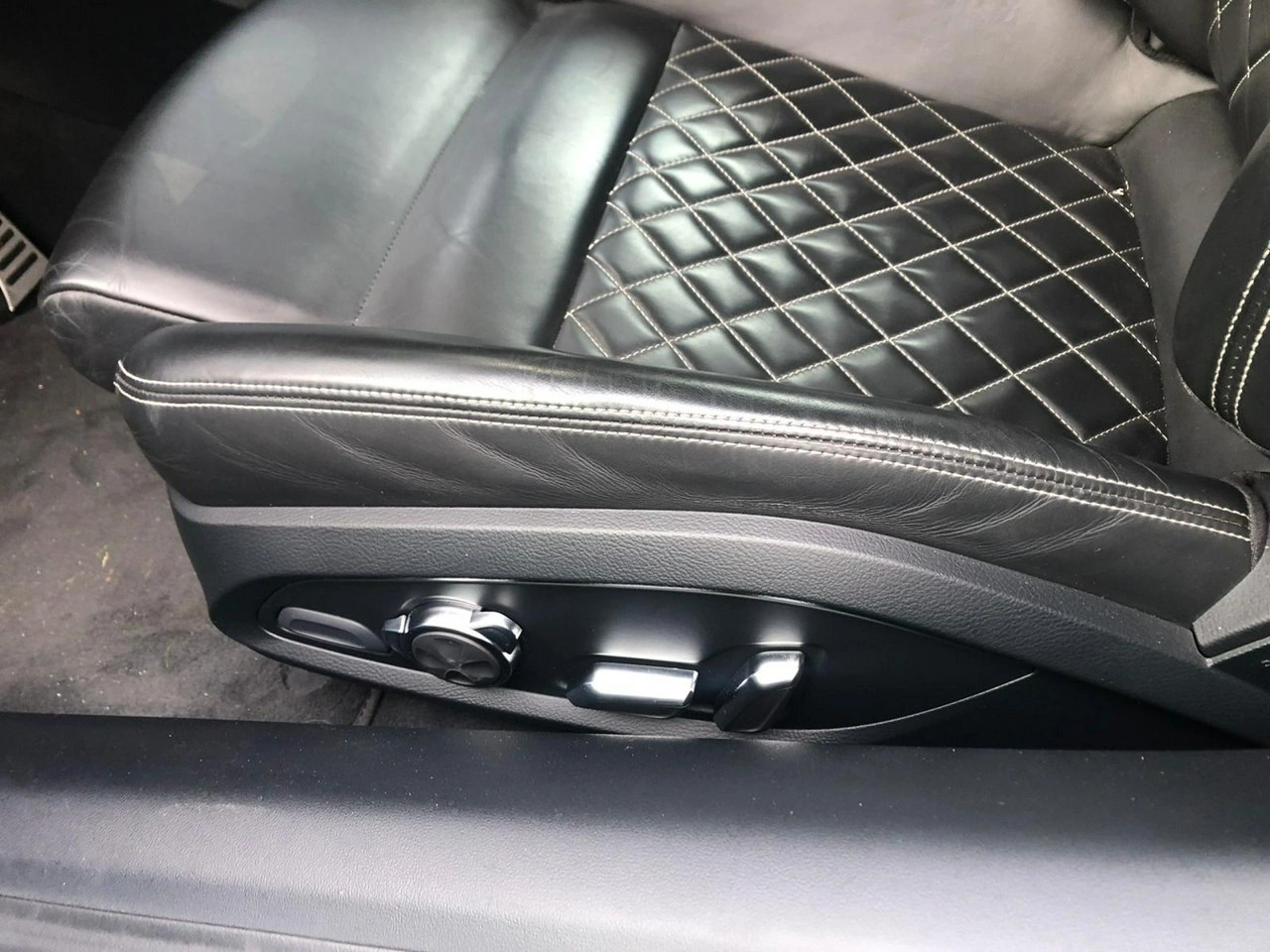 Audi R8 - Zdjęcie 10