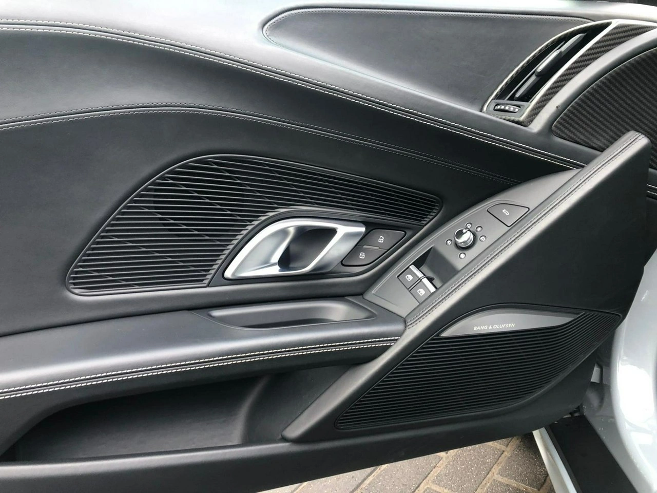 Audi R8 - Zdjęcie 11