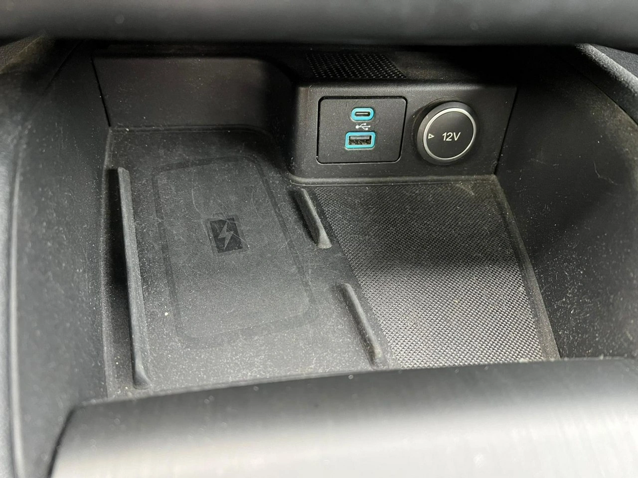 Ford Kuga - Zdjęcie 18