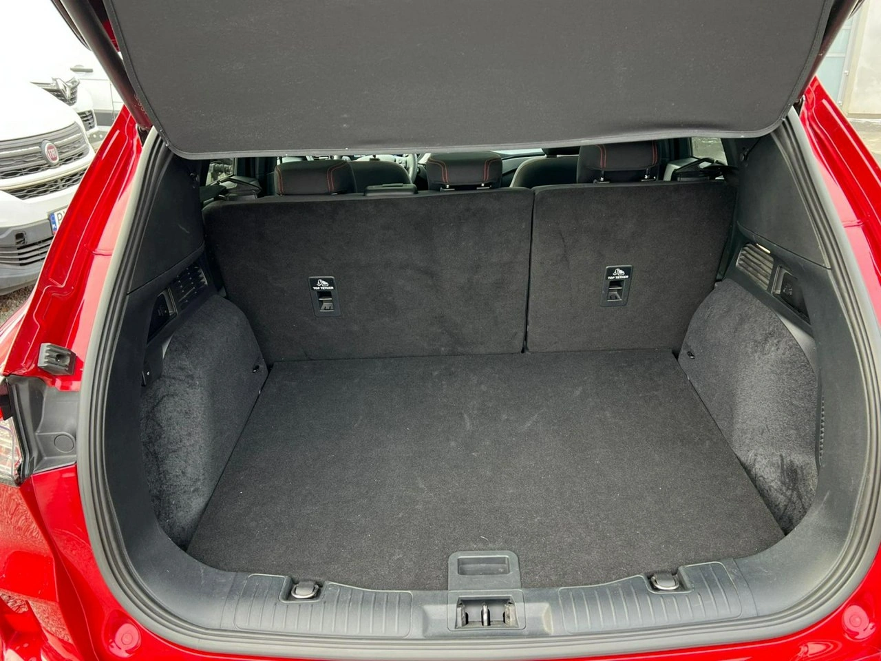 Ford Kuga - Zdjęcie 19