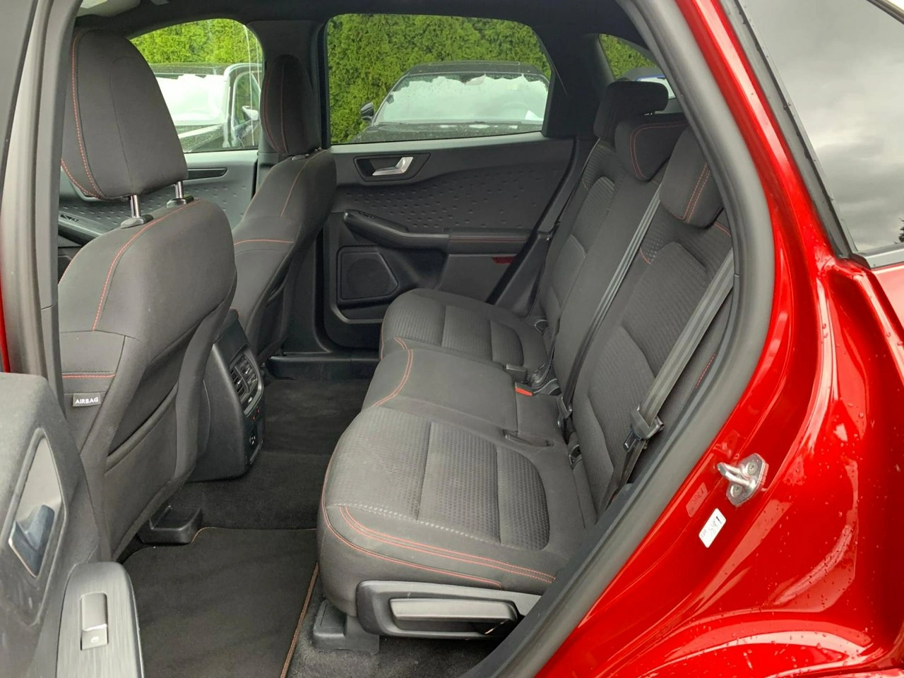 Ford Kuga - Zdjęcie 8