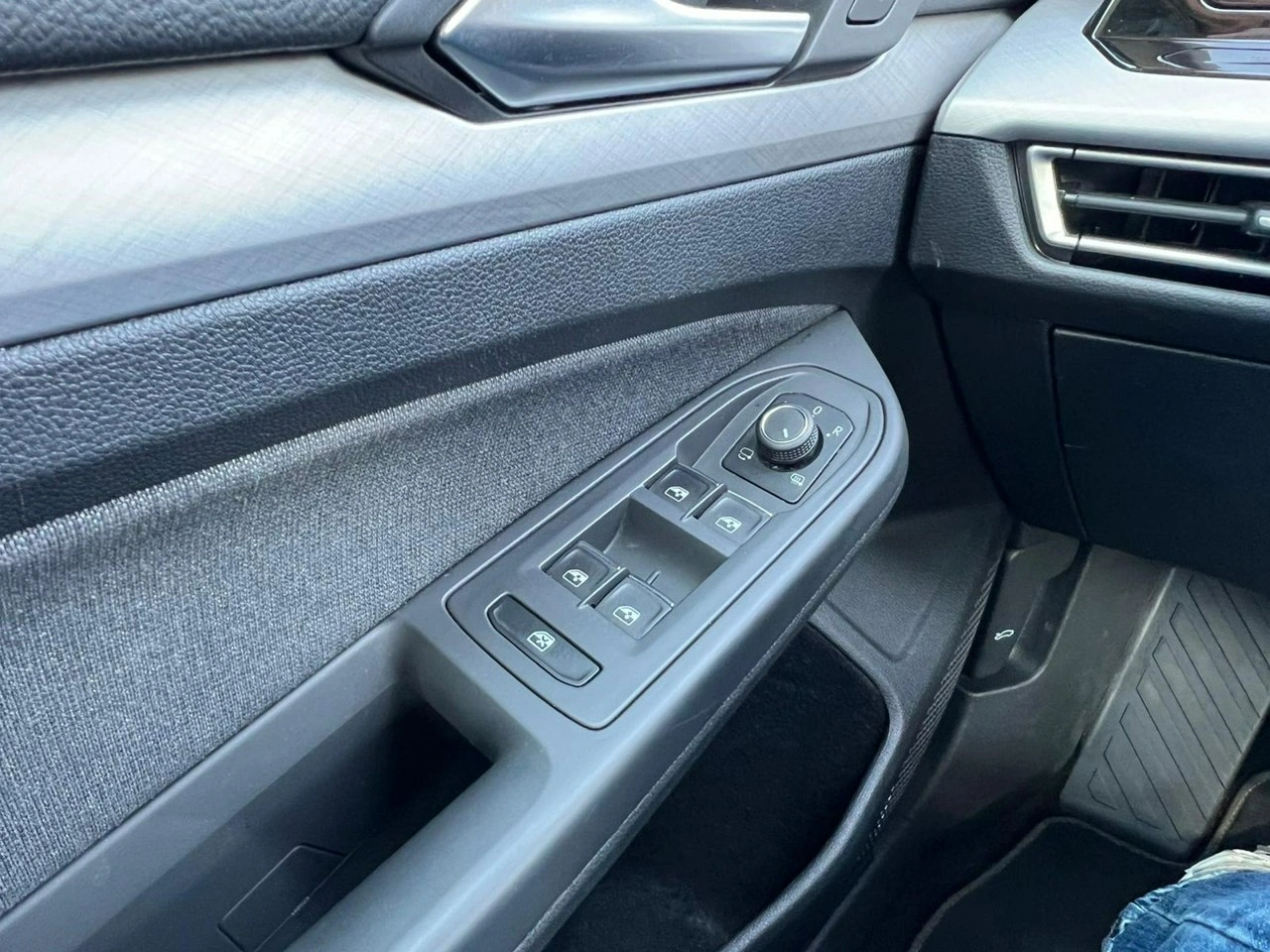 Volkswagen Golf - Zdjęcie 11