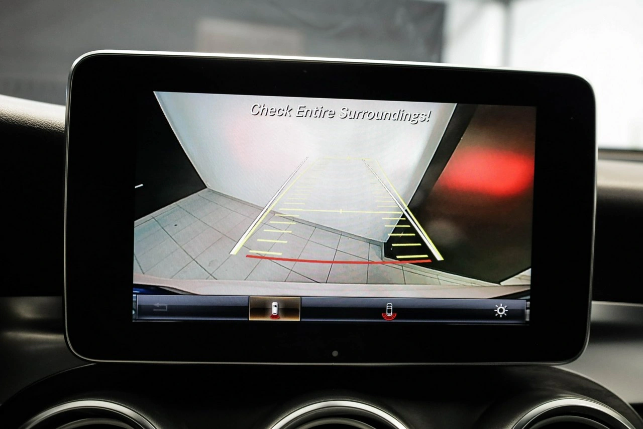 Mercedes GLC 300 - Zdjęcie 26