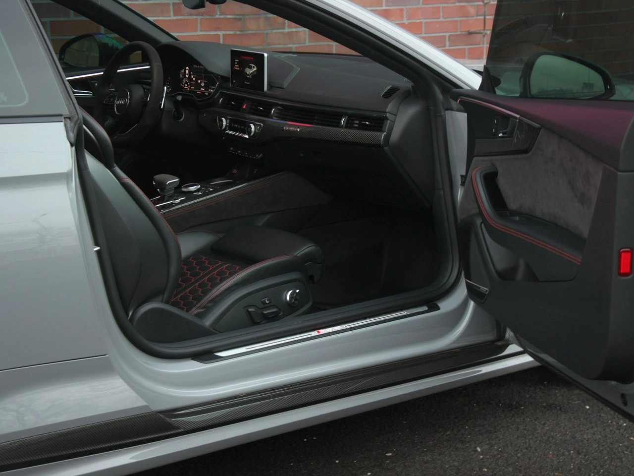 Audi RS5 - Zdjęcie 30