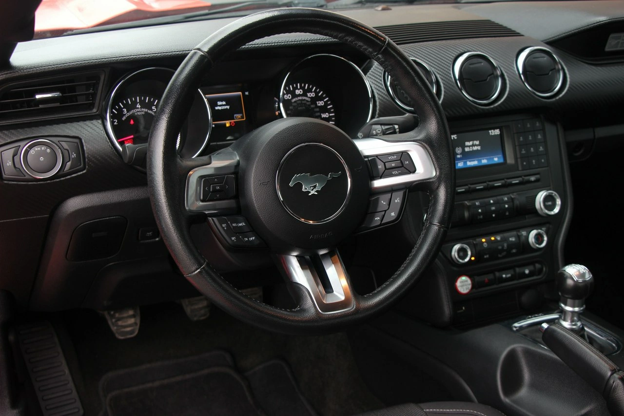Ford Mustang - Zdjęcie 12
