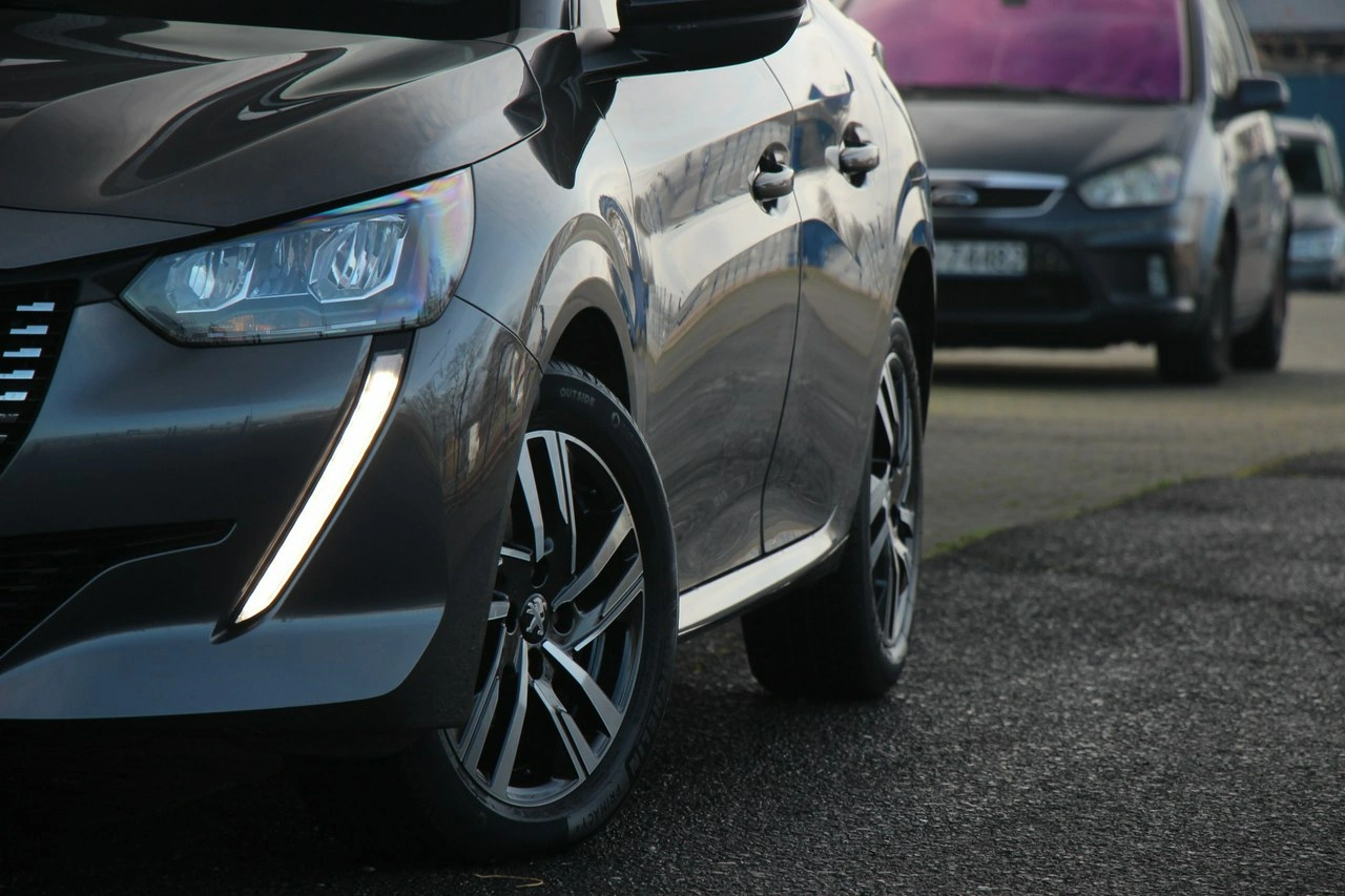 Peugeot 208 - Zdjęcie 4