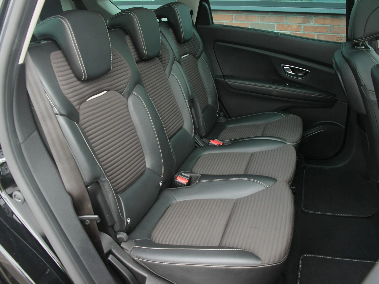 Renault Grand Scenic - Zdjęcie 38