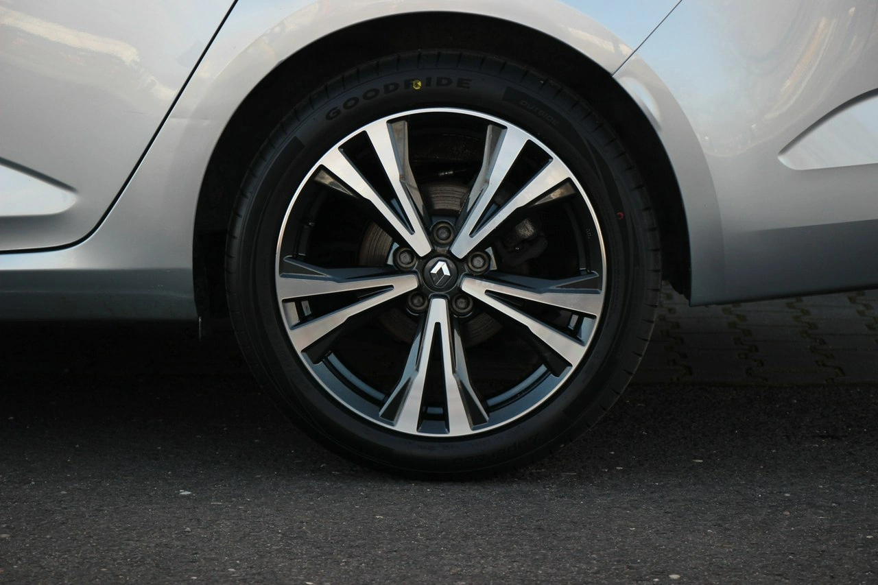 Renault Megane - Zdjęcie 34