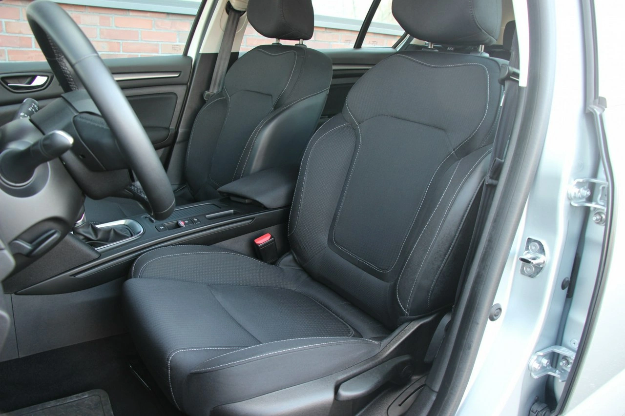 Renault Megane - Zdjęcie 8