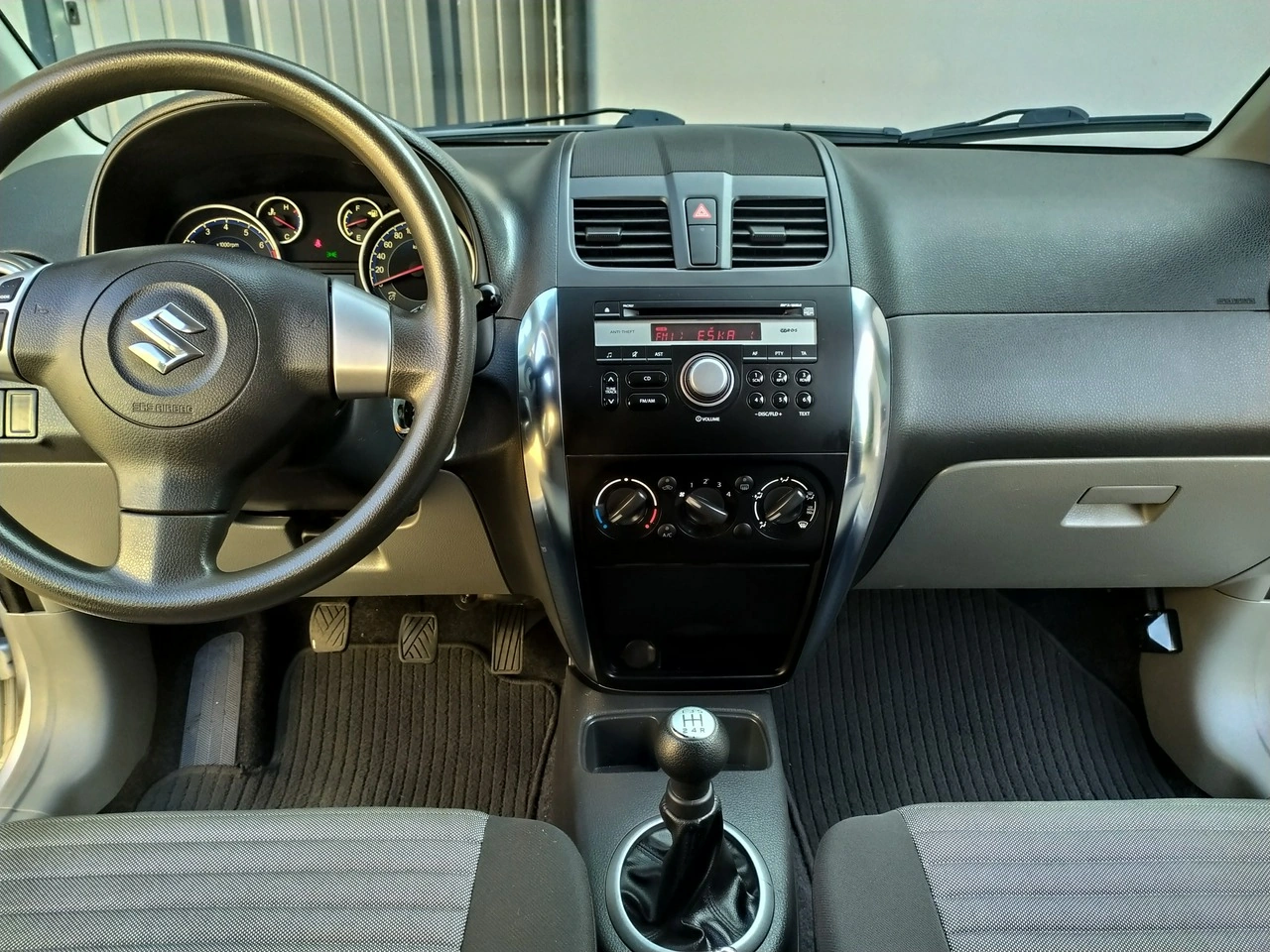 Suzuki SX4 - Zdjęcie 17