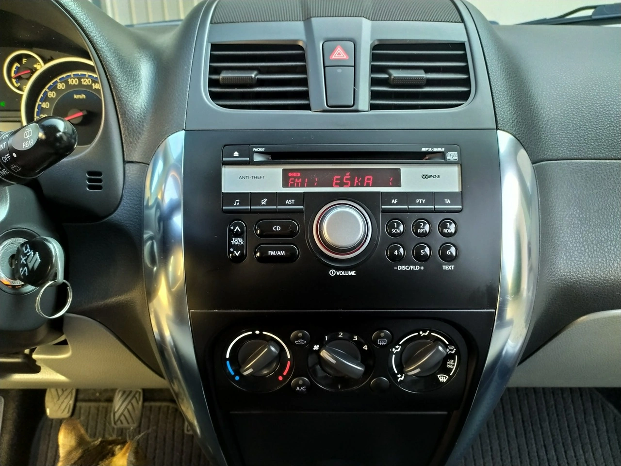 Suzuki SX4 - Zdjęcie 19