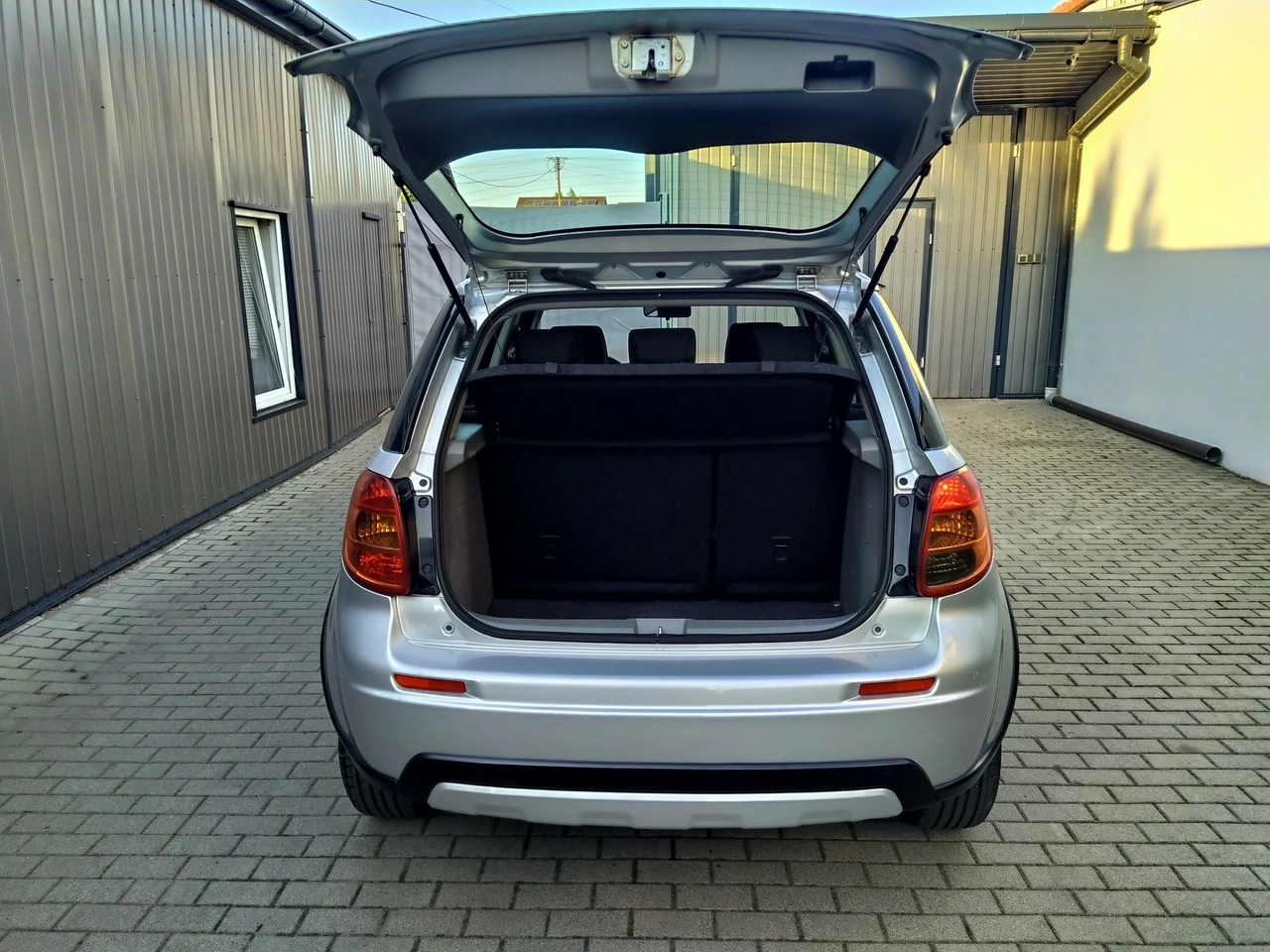 Suzuki SX4 - Zdjęcie 22