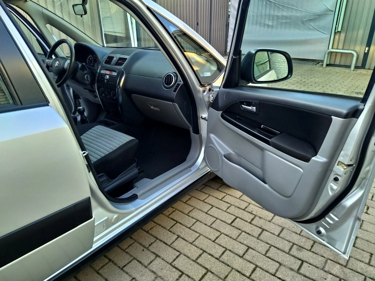 Suzuki SX4 - Zdjęcie 24