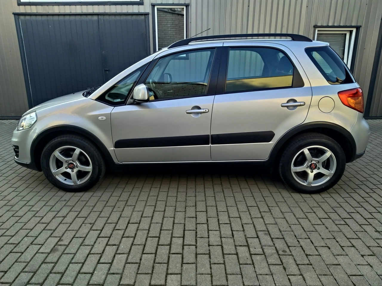 Suzuki SX4 - Zdjęcie 3
