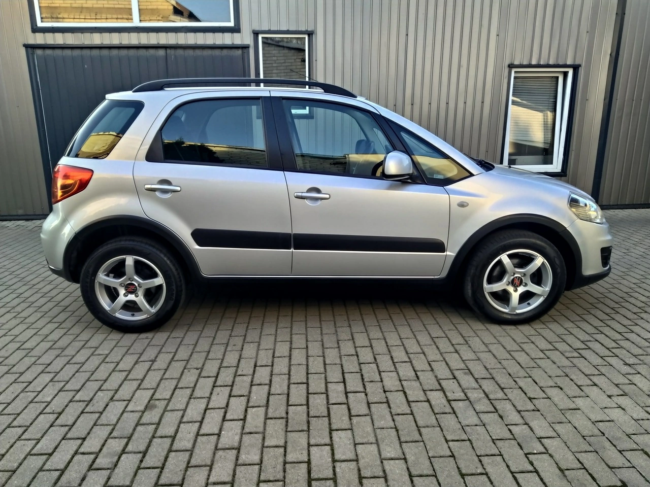 Suzuki SX4 - Zdjęcie 7