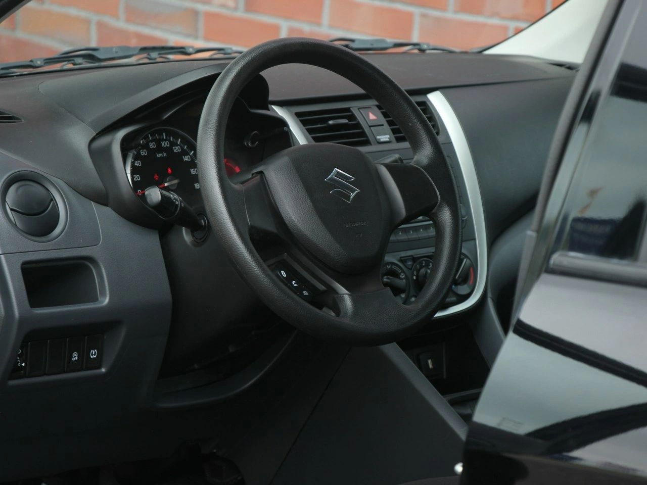 Suzuki Celerio - Zdjęcie 13