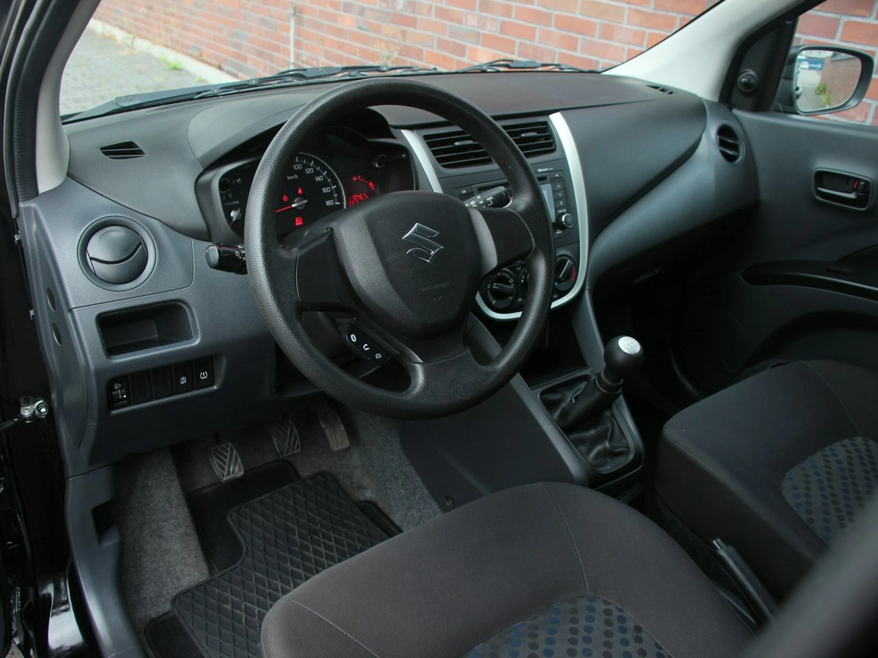 Suzuki Celerio - Zdjęcie 14