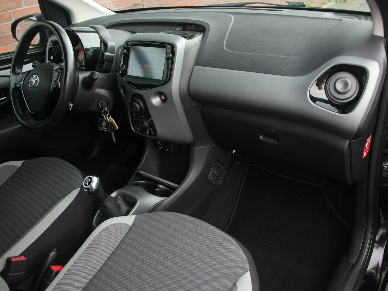 Toyota Aygo - Zdjęcie 27