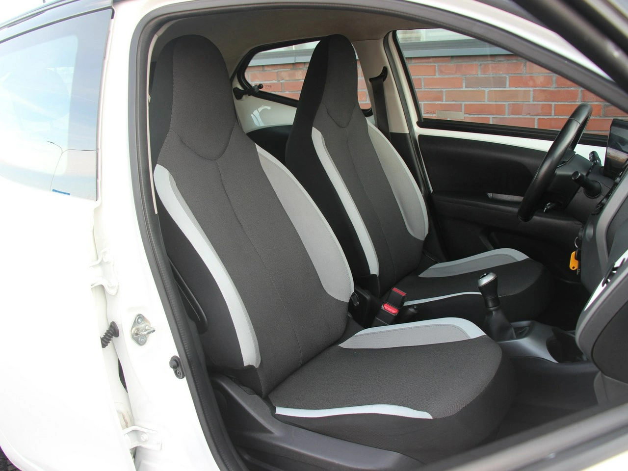 Toyota Aygo - Zdjęcie 35